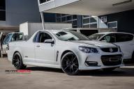 HOLDEN-COMMODORE-SF06-SATIN-BLACK